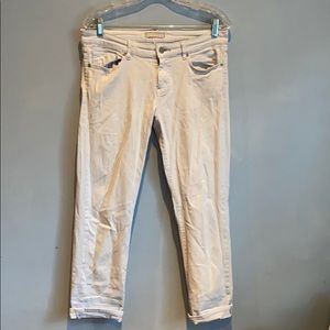 light wash denim cropped mom jeans 👖⭐️